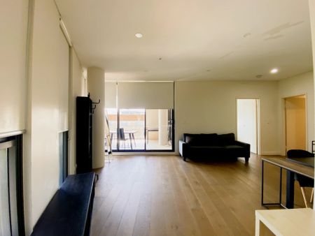 2 bed 2 bath - Photo 3