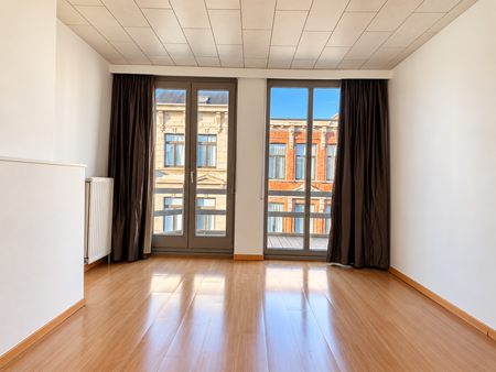 Appartement te huur in Antwerpen met 2 slaapkamers - Photo 3