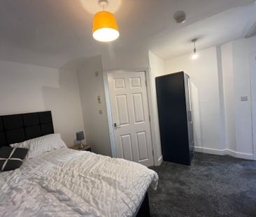 Tootal Drive, Salford - Photo 3