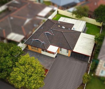 Conveniently Located Coastal Family Home - Photo 5