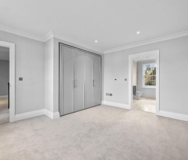 6 bedroom detached house to rent - Photo 5