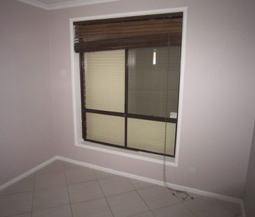 NEAT FAMILY HOME..... - Photo 6