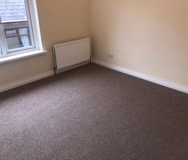 31 Unity Street, Carrickfergus, BT38 8AW - Photo 2