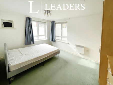 2 bedroom apartment to rent Gloucester Square, Southampton, SO14 - Photo 3