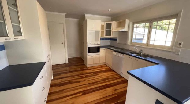 THREE BEDROOMS - TERRACE END - Photo 1