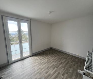 Location - Appartement T3 - 64 m² - Montbéliard - Photo 2