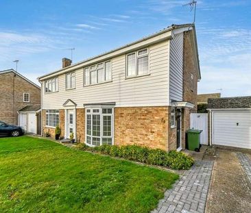 Blenheim Avenue, Faversham, ME13 - Photo 2