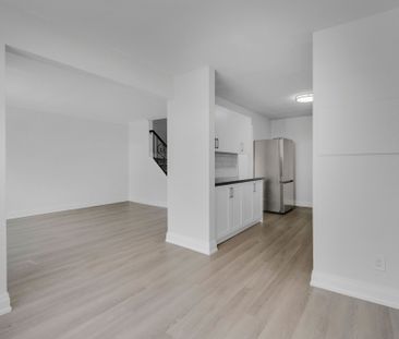 For Lease - 1140 Tavistock Drive Unit# 5, Burlington, Ontario - Photo 2