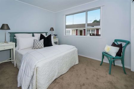 4 Bedrooms, Bayview - Photo 5