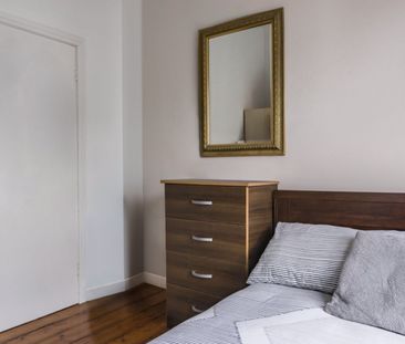 Room in a Shared House, Coldharbour Lane, SE5 - Photo 5