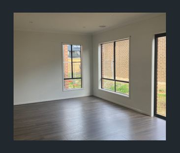 11 Abbeyhill Street, Clyde, Vic 3978 - Photo 3