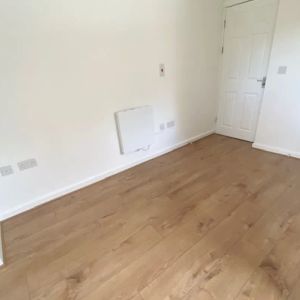 Buckingham Road - Photo 3
