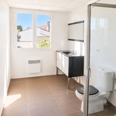 Location Appartement 1 pièce 25m² - Photo 3