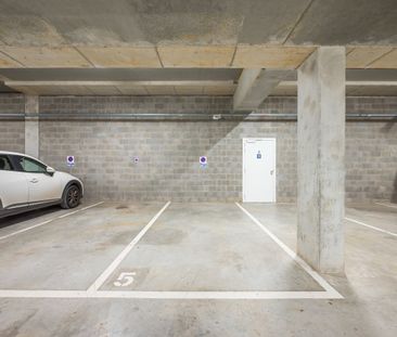 Appartement met 2 slaapkamers en terras op een toplocatie! - Foto 6