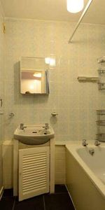 Lady Margaret Road, Southall, UB1 - Photo 4