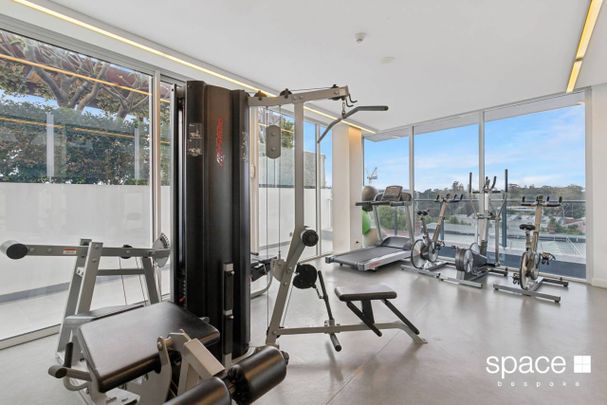 Unfurnished apartment in the heart of Claremont Quarter - Photo 1