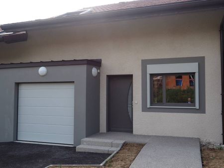 Location Appartement 4 pièces 99m² ST JORIOZ 74410 - Photo 4