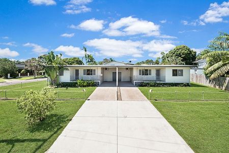 Conveniently located Duplex! - Both Units Available! - Photo 5