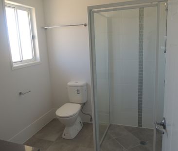 8 Sapphire Place, Pimpama QLD 4209 - House For Rent | Domain - Photo 6