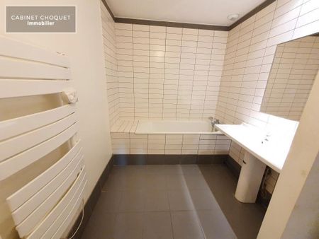 Location Appartement 3 pièces 93m² LILLE 59000 - Photo 5