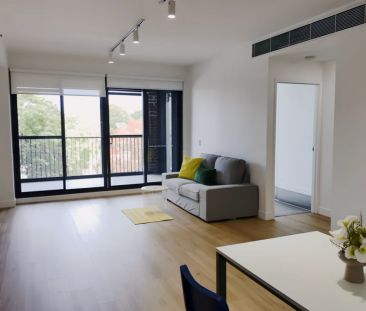 2 bed 2 bath - Photo 2