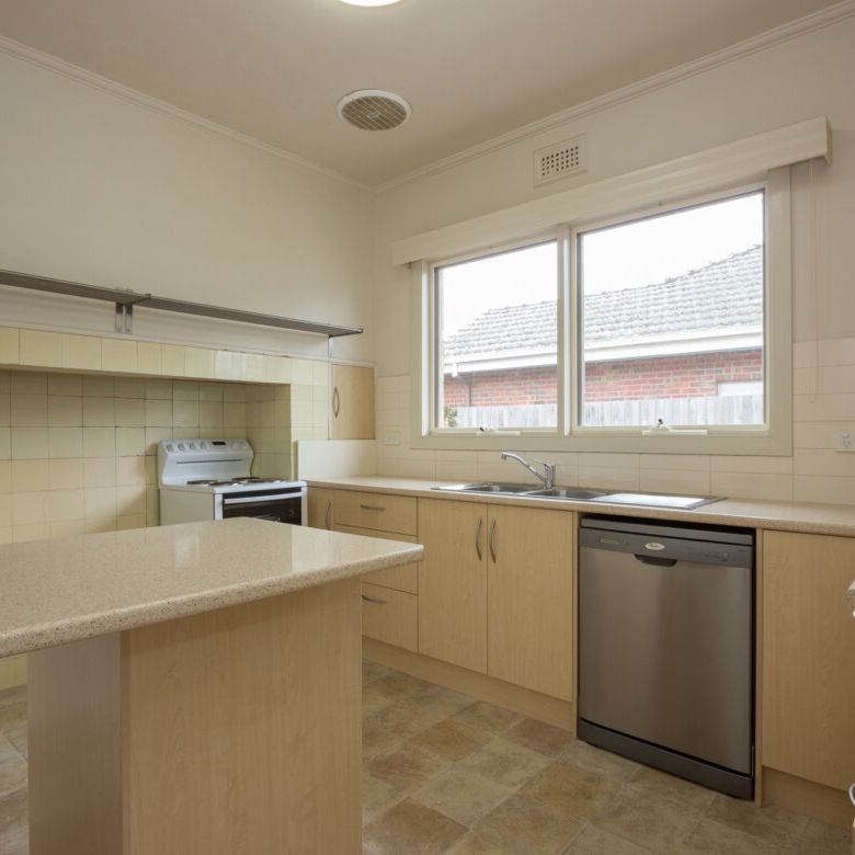 48 Logan Street Hamlyn Heights - Photo 1