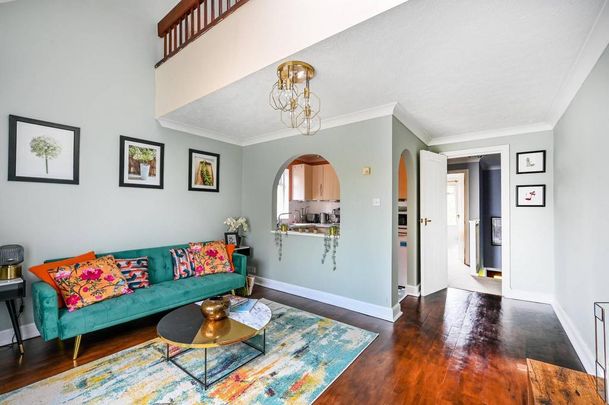 2 bedroom maisonette to rent - Photo 1