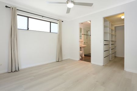 FOREST-EDGE RETREAT - SPACIOUS FAMILY HOME - Photo 5