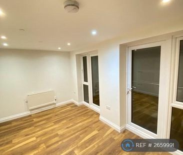 2 bedroom flat to rent - Photo 6
