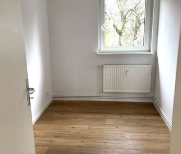 ~~Kleine 2,5 Zimmerwohnung im 1. Obergeschoss in Bünde Mitte !~~ - Photo 2