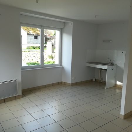 APPARTEMENT DE TYPE 1 RDC VARENNE A FERRUSSAC - Photo 1