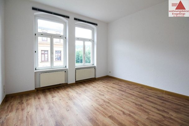 Idylle im Herzen von Aue – traumhafte 2-Raum-Wohnung mit Einbauküche - Photo 1