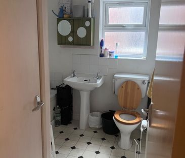 Room in a Shared House, Upper Lloyd St, M14 - Photo 6