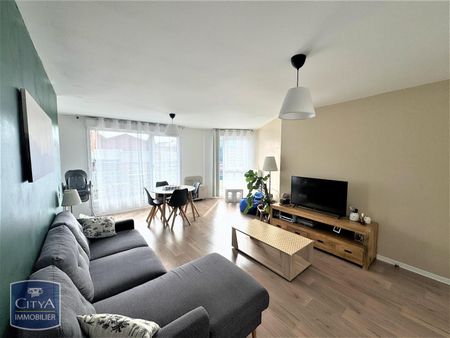 Location Appartement 3 pièces 75m² LILLE 59000 - Photo 3