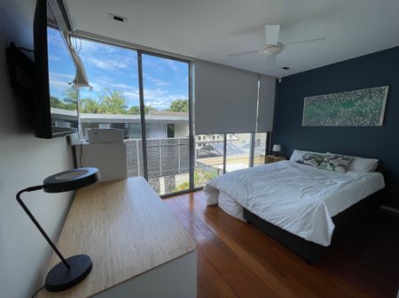 Alexandria - Photo 3