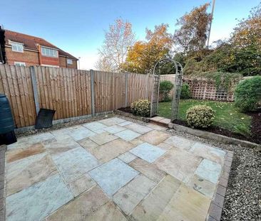 Farriers Road, Epsom, KT17 - Photo 6