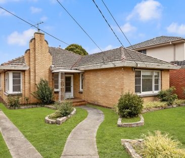 39 Panoramic Grove, Glen Waverley - Photo 2