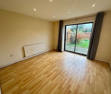 St. Columba Way, Leicester, LE7 - Photo 1