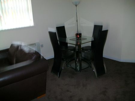 2 bedroom apartment to rent - Photo 5