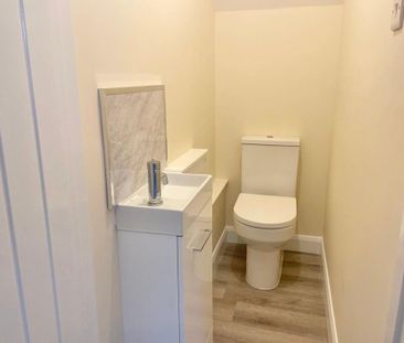 2 bedroom terraced house to rent - Photo 6