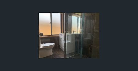 Comfortable Family Living Close to Everything! - Photo 2