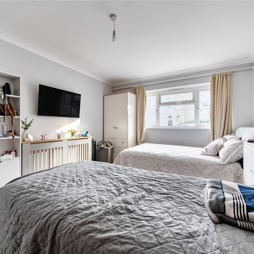 Hampden Road, N8, London - Photo 1