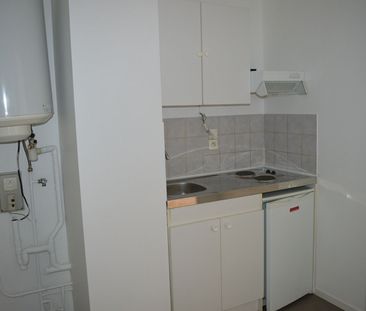Location Appartement 1 pièce 31m² - Photo 2