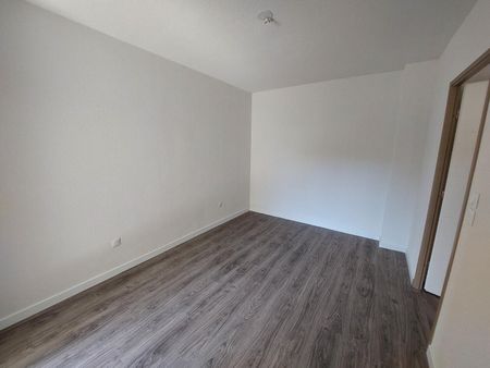 location Appartement T2 DE 46.14m² À BEZIERS - Photo 3