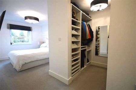 2 bedroom ground floor flat to rent - Photo 4