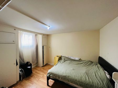 For Lease - 983 Avenue Road, Toronto, Ontario - Photo 2