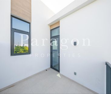 Exclusive | Single Row | Skylight Unit | - Photo 3