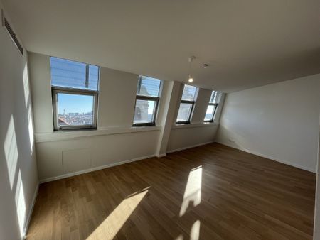 Traumhafte Dachgeschoßwohnung mit herrlichem Ausblick- zu mieten in 1060 Wien - Photo 3