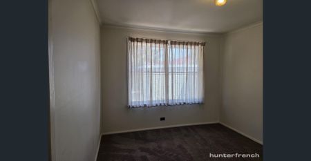 CLOSE TO LAVERTON TRAIN STATION - Photo 3