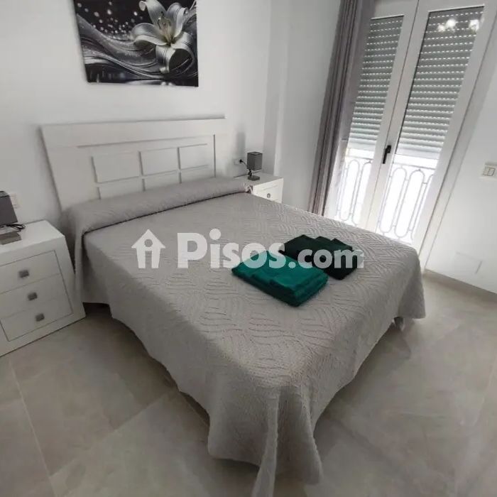 Apartamento en alquiler en Cómpeta - Photo 1